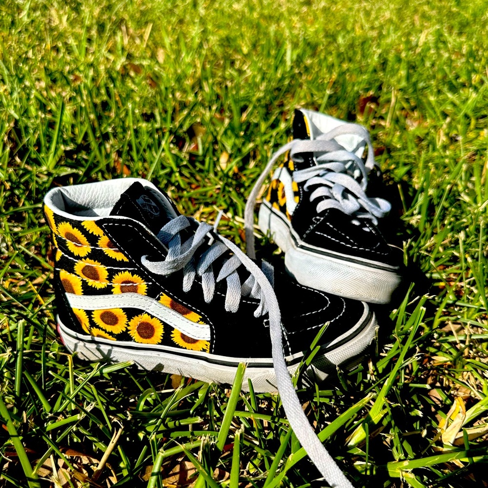 Vans High Top Sunflower 🌻 Little Girls size 13
